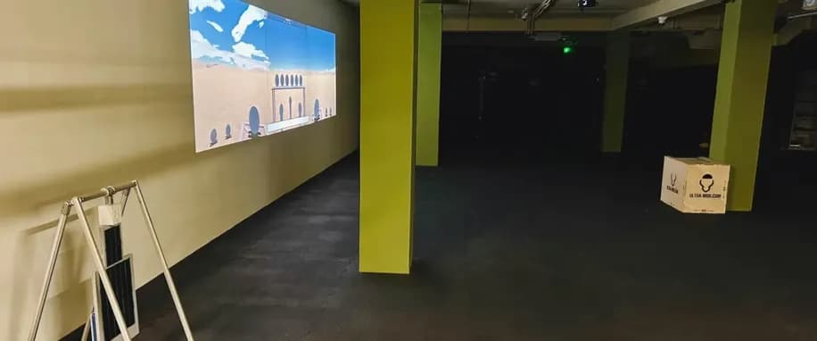 gallery slide