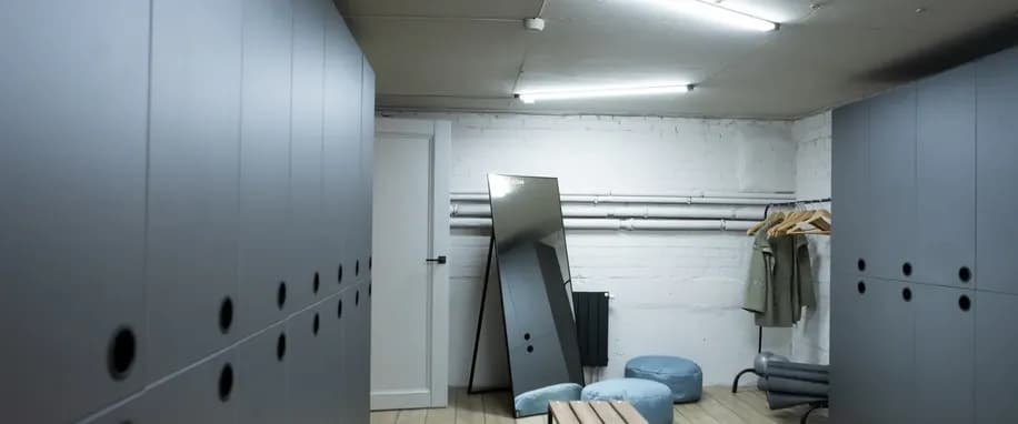 gallery slide