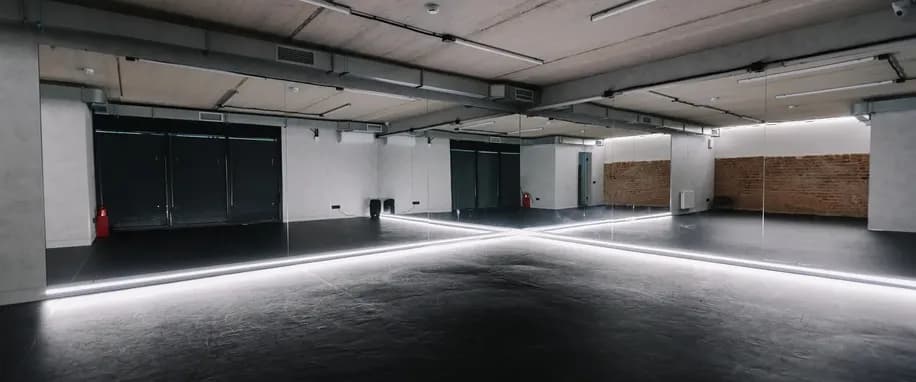 gallery slide