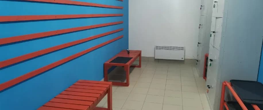 gallery slide